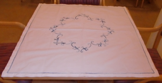 M762M Pretty fabric in blue embroidery